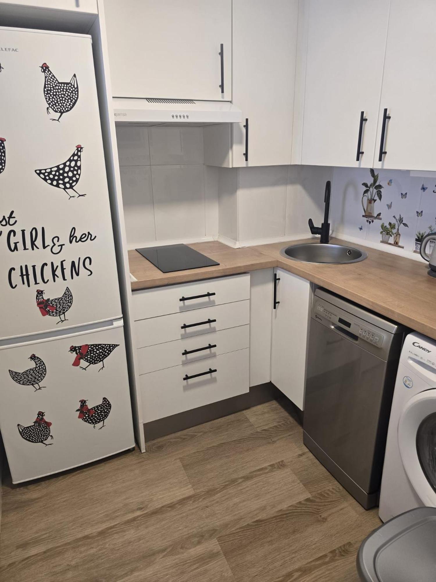 Airport Madrid Plenilunio Suites Green By Bebalmy Екстериор снимка
